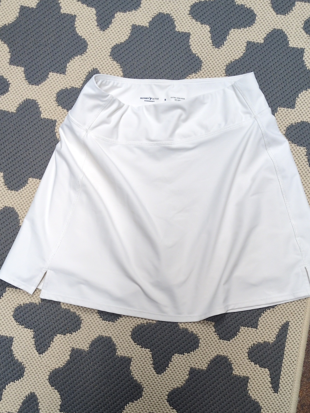 Old Navy White Circle Skater Skirt